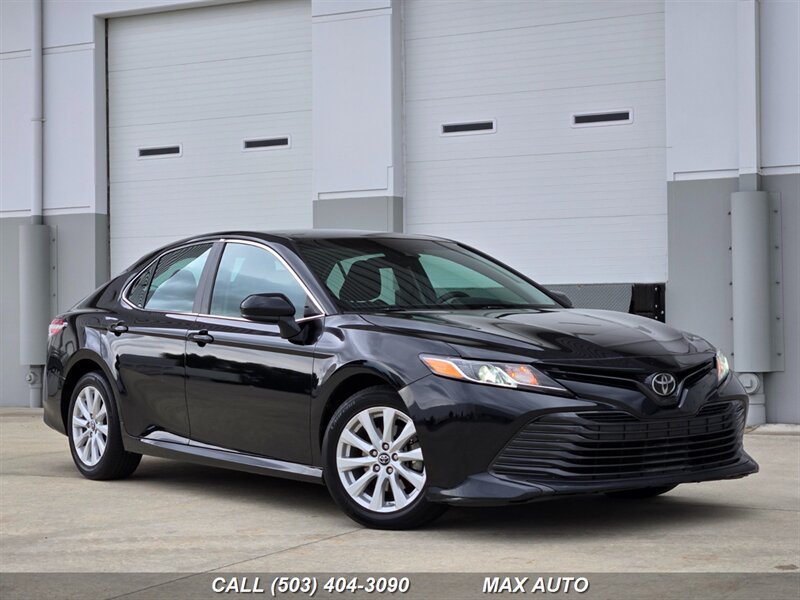 2018 Toyota Camry LE  