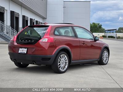 2009 Volvo C30 T5   - Photo 8 - Portland, OR 97211