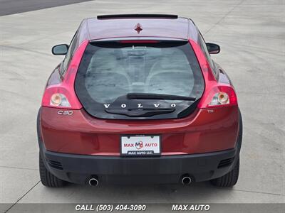 2009 Volvo C30 T5   - Photo 7 - Portland, OR 97211