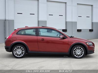 2009 Volvo C30 T5   - Photo 9 - Portland, OR 97211