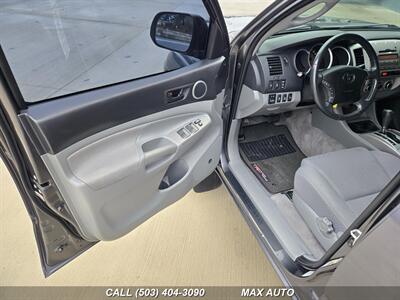 2011 Toyota Tacoma V6   - Photo 10 - Portland, OR 97211