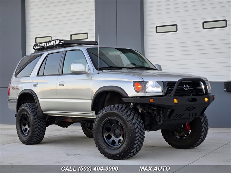 2000 Toyota 4Runner SR5 4WD LOW MILES  