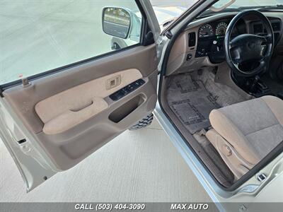 2000 Toyota 4Runner SR5 4WD LOW MILES   - Photo 10 - Portland, OR 97211