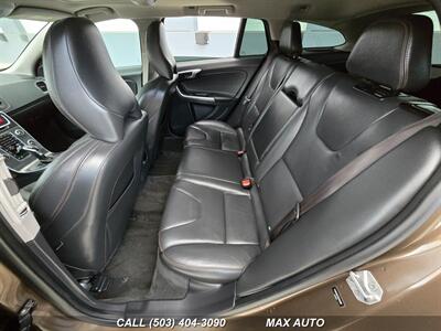 2016 Volvo V60 Cross Country T5   - Photo 15 - Portland, OR 97211