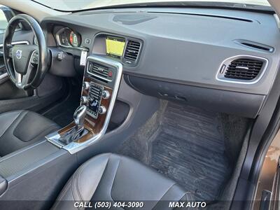 2016 Volvo V60 Cross Country T5 AWD   - Photo 2 - Portland, OR 97211