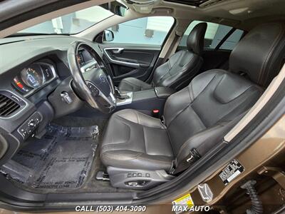 2016 Volvo V60 Cross Country T5   - Photo 12 - Portland, OR 97211