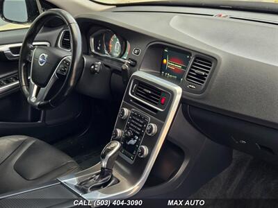 2016 Volvo V60 Cross Country T5   - Photo 22 - Portland, OR 97211