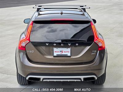 2016 Volvo V60 Cross Country T5   - Photo 7 - Portland, OR 97211