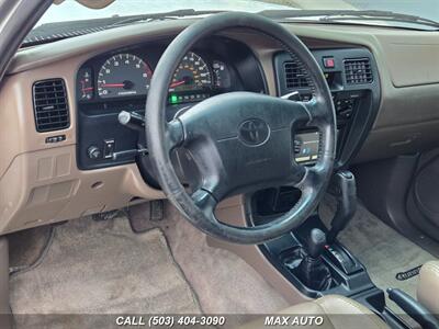 2000 Toyota 4Runner SR5 4dr SR5   - Photo 15 - Portland, OR 97211