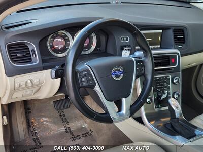 2013 Volvo S60 T5 AWD   - Photo 13 - Portland, OR 97211