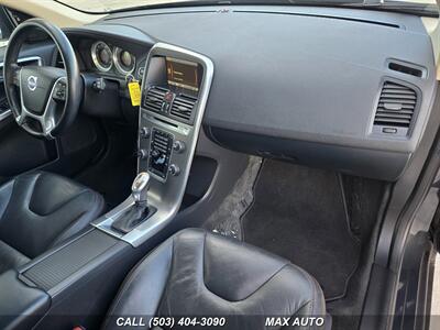 2013 Volvo XC60 T6   - Photo 2 - Portland, OR 97211