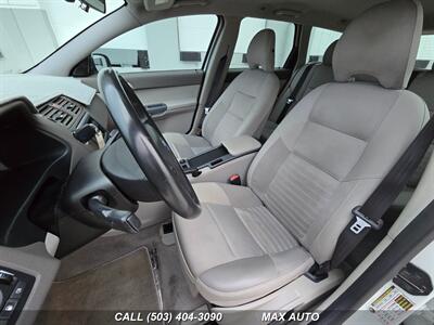 2008 Volvo V50 2.4i   - Photo 12 - Portland, OR 97211