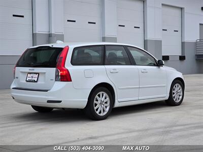 2008 Volvo V50 2.4i   - Photo 8 - Portland, OR 97211