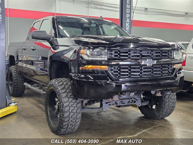 2017 Chevrolet Silverado 1500 Custom  