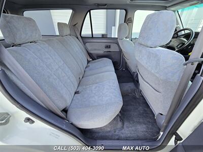 1999 Toyota 4Runner SR5 MANUAL 4WD   - Photo 10 - Portland, OR 97211