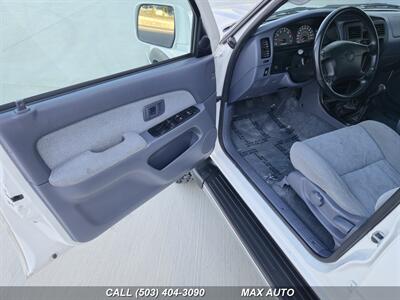1999 Toyota 4Runner SR5 MANUAL 4WD   - Photo 13 - Portland, OR 97211