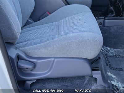 1999 Toyota 4Runner SR5 MANUAL 4WD   - Photo 23 - Portland, OR 97211