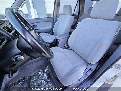 1999 Toyota 4Runner SR5 MANUAL 4WD   - Photo 15 - Portland, OR 97211