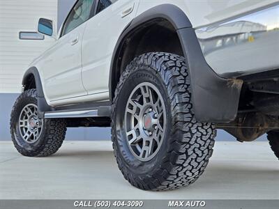 1999 Toyota 4Runner SR5 MANUAL 4WD   - Photo 36 - Portland, OR 97211