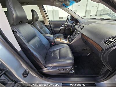 2011 Volvo XC90 3.2   - Photo 24 - Portland, OR 97211