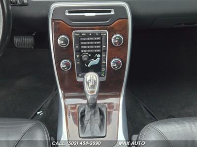 2013 Volvo XC70 T6   - Photo 28 - Portland, OR 97211