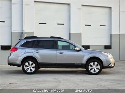 2010 Subaru Outback 3.6R Limited   - Photo 9 - Portland, OR 97211