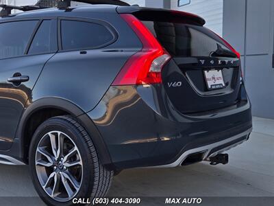 2015 Volvo V60 Cross Country T5   - Photo 36 - Portland, OR 97211