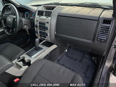 2010 Ford Escape XLT   - Photo 2 - Portland, OR 97211