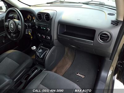 2015 Jeep Patriot Sport   - Photo 2 - Portland, OR 97211