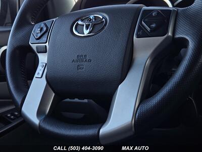 2015 Toyota Tacoma V6   - Photo 28 - Portland, OR 97211