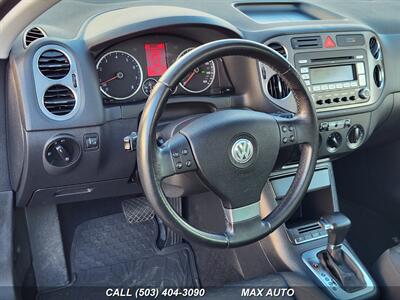 2009 Volkswagen Tiguan SE 4Motion   - Photo 13 - Portland, OR 97211