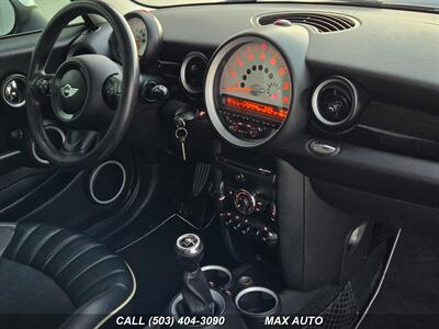 2012 MINI Cooper Hardtop S   - Photo 19 - Portland, OR 97211