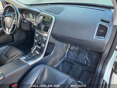 2015 Volvo XC60 T5 Platinum   - Photo 2 - Portland, OR 97211