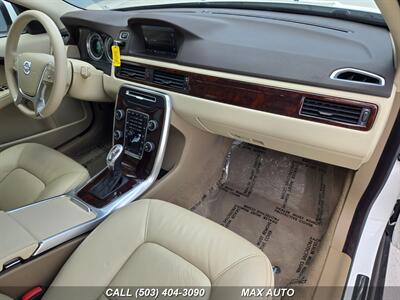 2013 Volvo XC70 T6   - Photo 17 - Portland, OR 97211