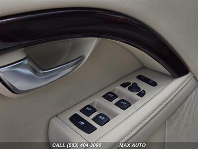2013 Volvo XC70 T6   - Photo 33 - Portland, OR 97211