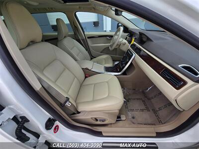 2013 Volvo XC70 T6   - Photo 14 - Portland, OR 97211