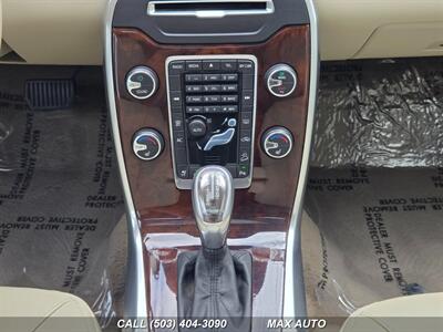 2013 Volvo XC70 T6   - Photo 38 - Portland, OR 97211