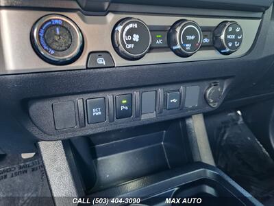 2020 Toyota Tacoma SR V6   - Photo 31 - Portland, OR 97211