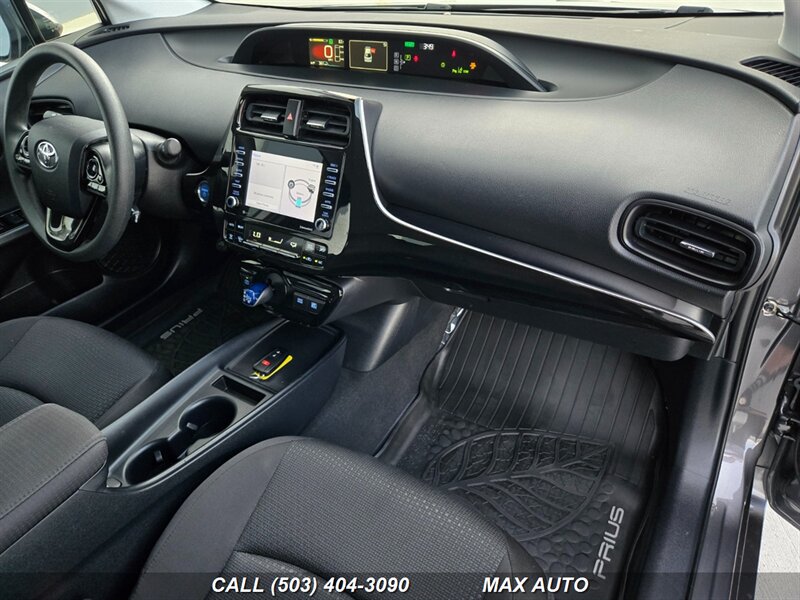 2021 Toyota Prius L Eco  