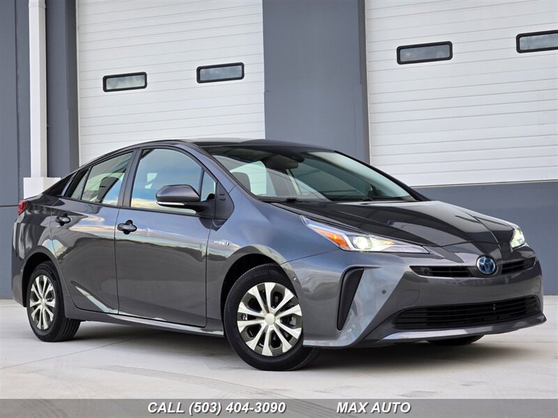 2021 Toyota Prius L Eco  