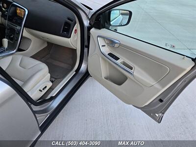 2012 Volvo XC60 T6   - Photo 15 - Portland, OR 97211