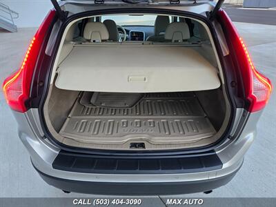 2012 Volvo XC60 T6   - Photo 17 - Portland, OR 97211