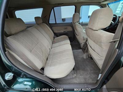 2001 Toyota 4Runner SR5   - Photo 17 - Portland, OR 97211