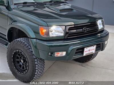 2001 Toyota 4Runner SR5   - Photo 35 - Portland, OR 97211