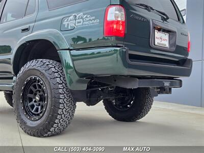 2001 Toyota 4Runner SR5   - Photo 31 - Portland, OR 97211