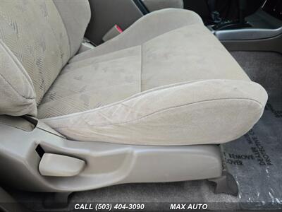 2001 Toyota 4Runner SR5   - Photo 21 - Portland, OR 97211