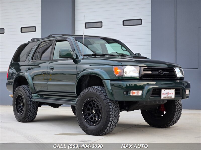 2001 Toyota 4Runner SR5  