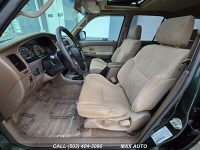 2001 Toyota 4Runner SR5   - Photo 11 - Portland, OR 97211