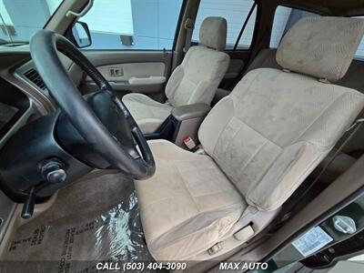 2001 Toyota 4Runner SR5   - Photo 12 - Portland, OR 97211