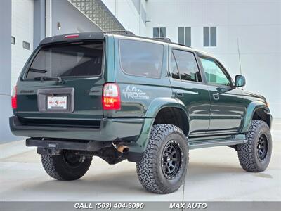 2001 Toyota 4Runner SR5   - Photo 8 - Portland, OR 97211